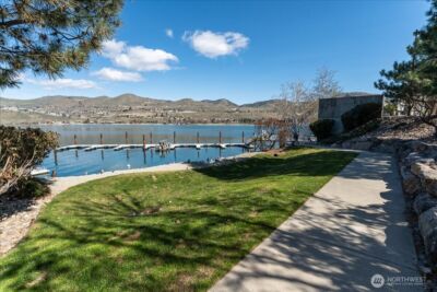 1120 W Woodin Avenue #3, Chelan, WA 98816 - Photo 2