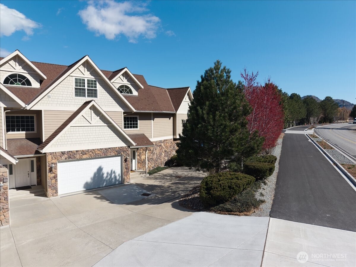 1120 W Woodin Avenue #3, Chelan, WA 98816