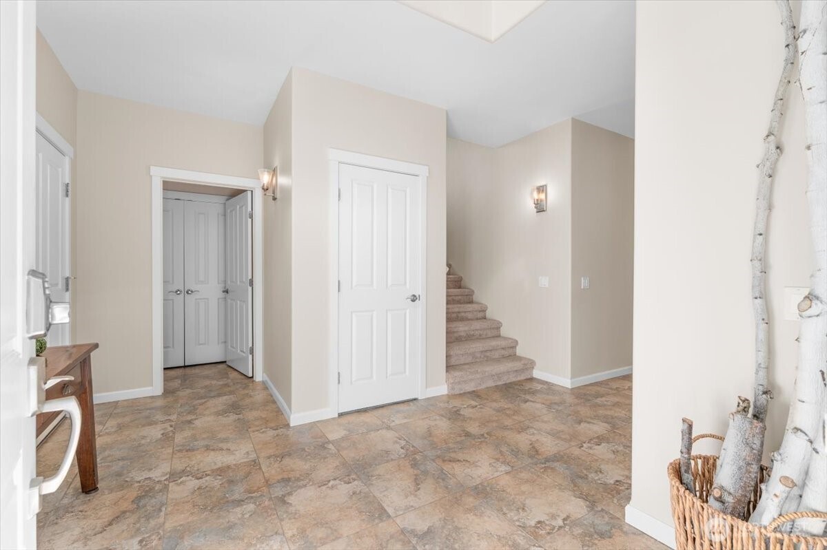 1120 W Woodin Avenue #3, Chelan, WA 98816