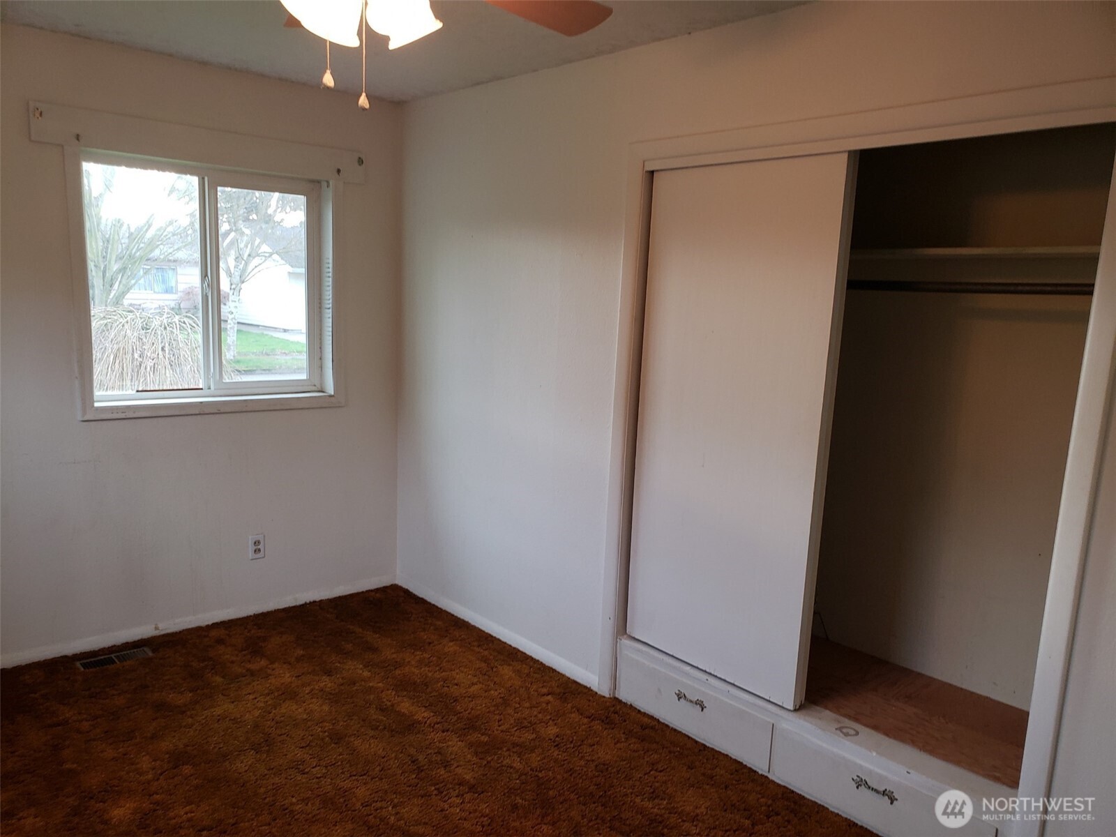 2830 Colorado Street , Longview, WA 98632