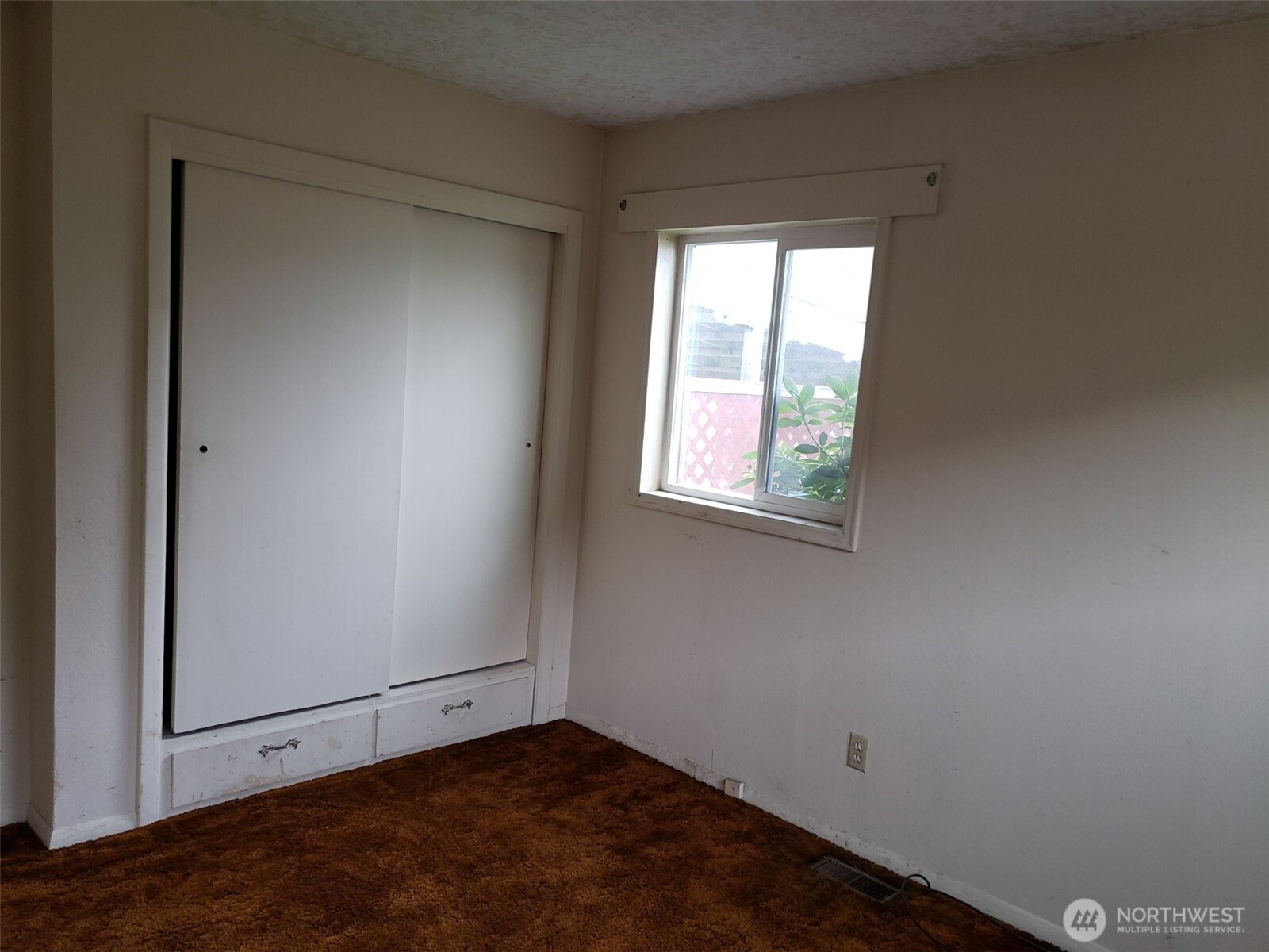 2830 Colorado Street , Longview, WA 98632