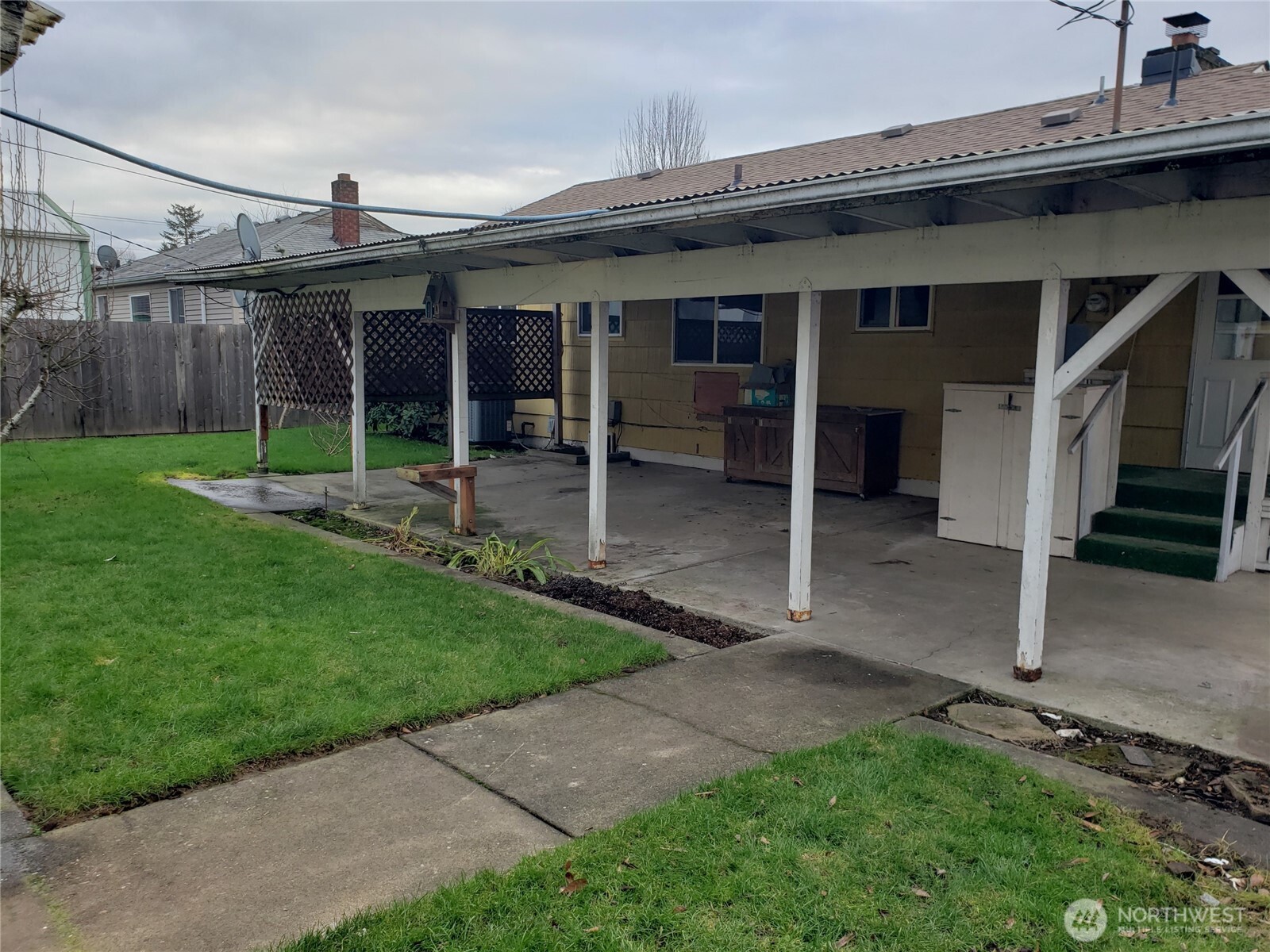 2830 Colorado Street , Longview, WA 98632