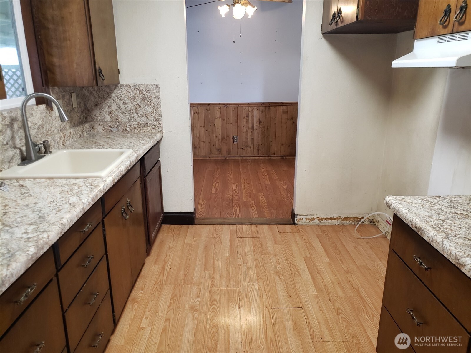 2830 Colorado Street , Longview, WA 98632