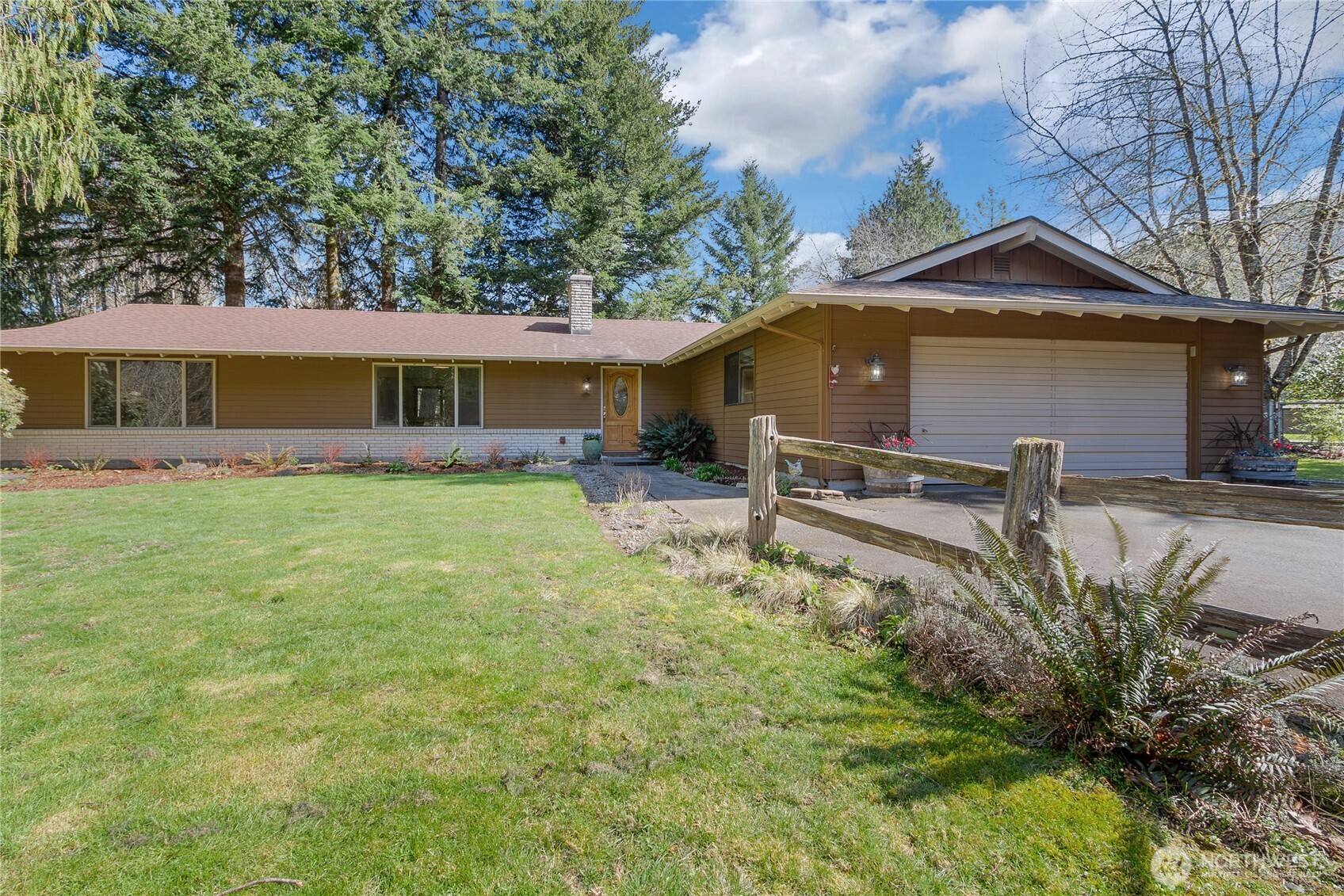 102 40 Crumb Road , Morton, WA 98356