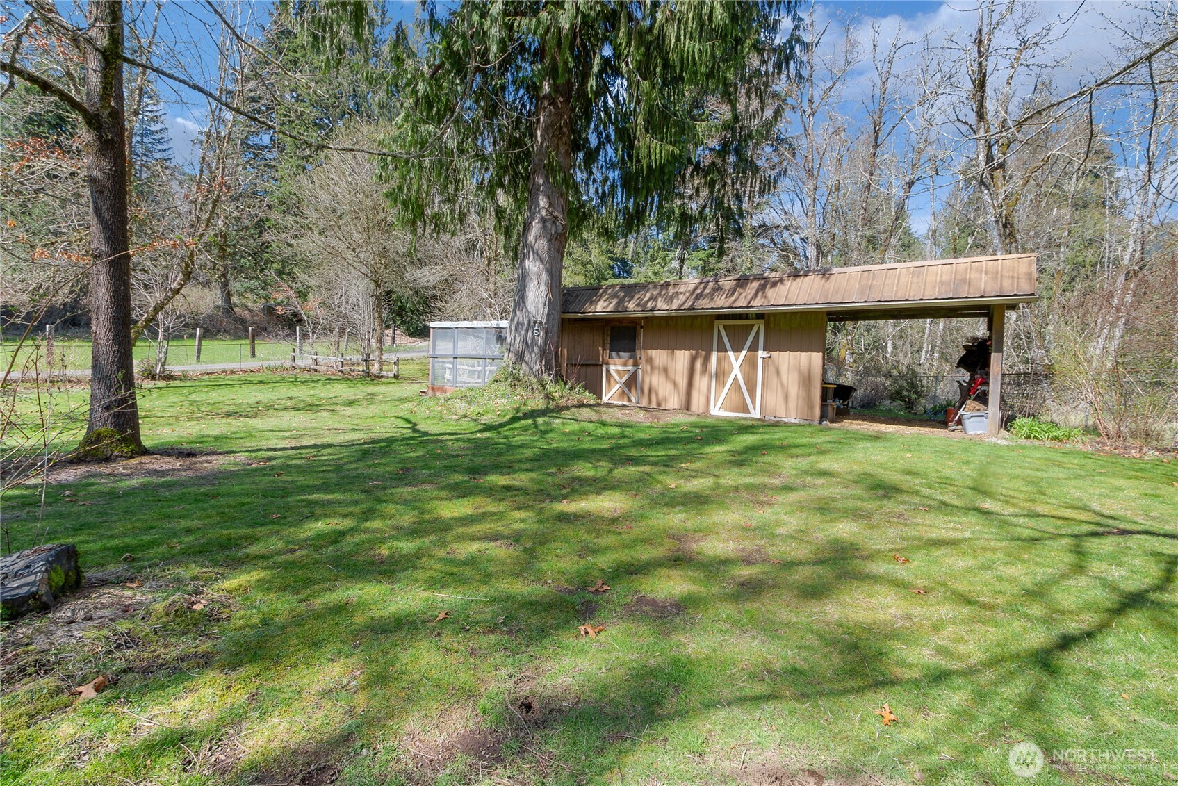 102 40 Crumb Road , Morton, WA 98356
