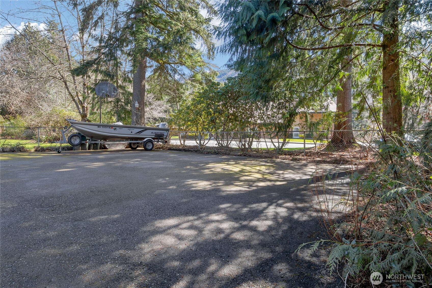 102 40 Crumb Road , Morton, WA 98356