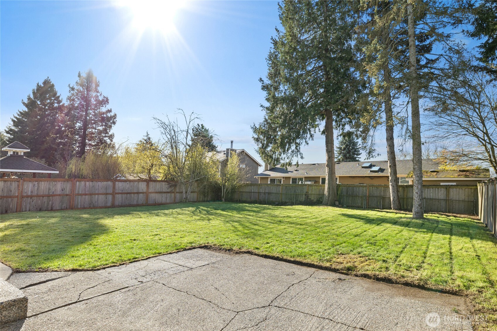 6826 N 11th Street , Tacoma, WA 98406-9840