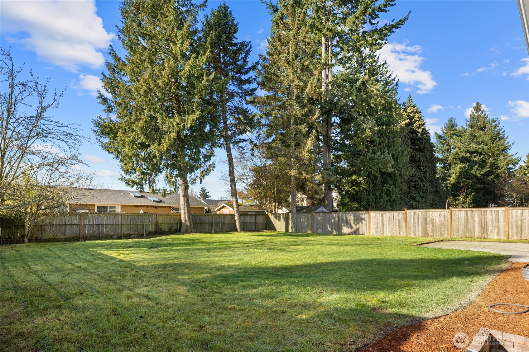 6826 N 11th Street , Tacoma, WA 98406-9840