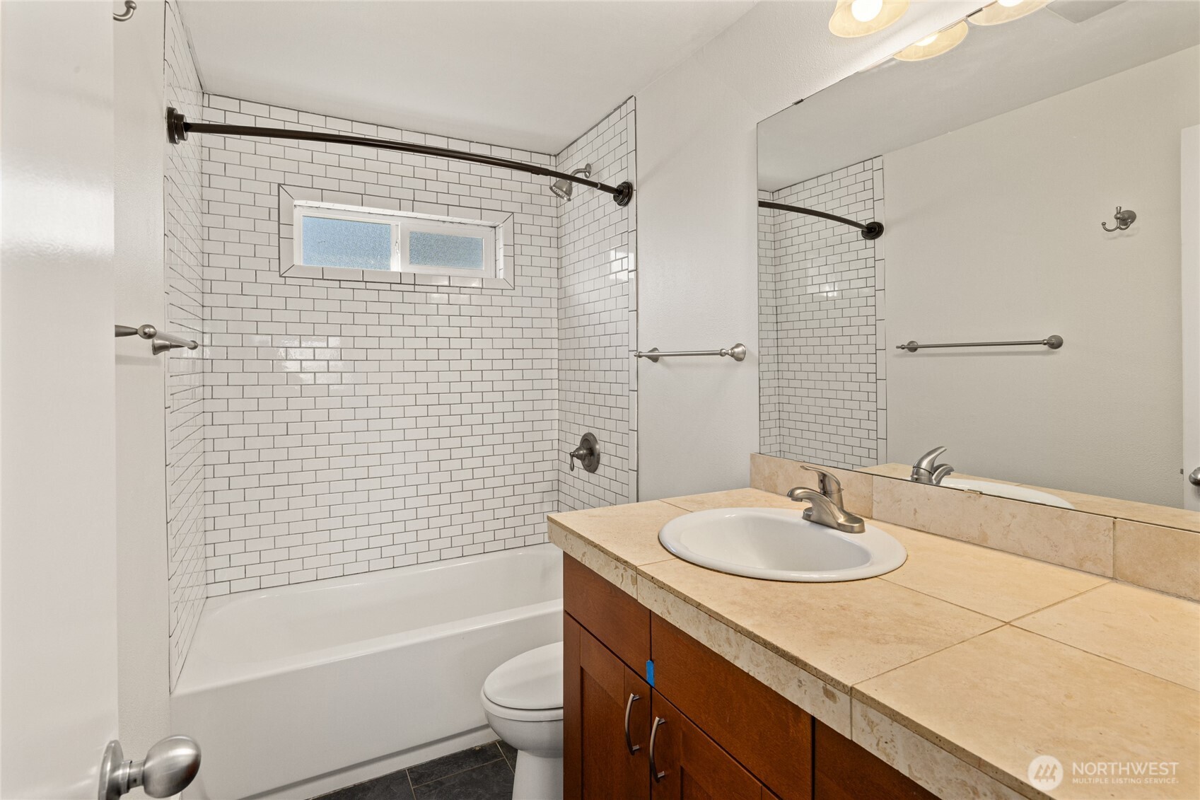 6826 N 11th Street , Tacoma, WA 98406-9840