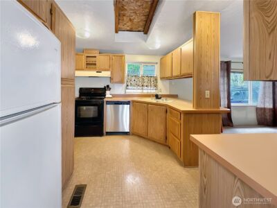 3805 College Street SE #4, Lacey, WA 98503 - Photo 11