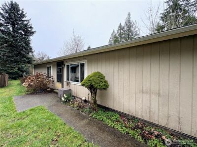3805 College Street SE #4, Lacey, WA 98503 - Photo 2