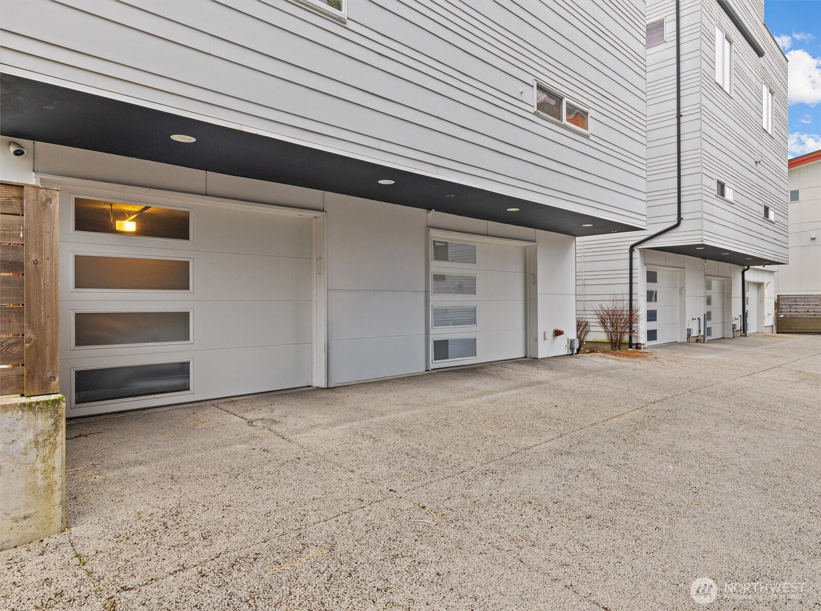 2030 15th Avenue S, Seattle, WA 98144