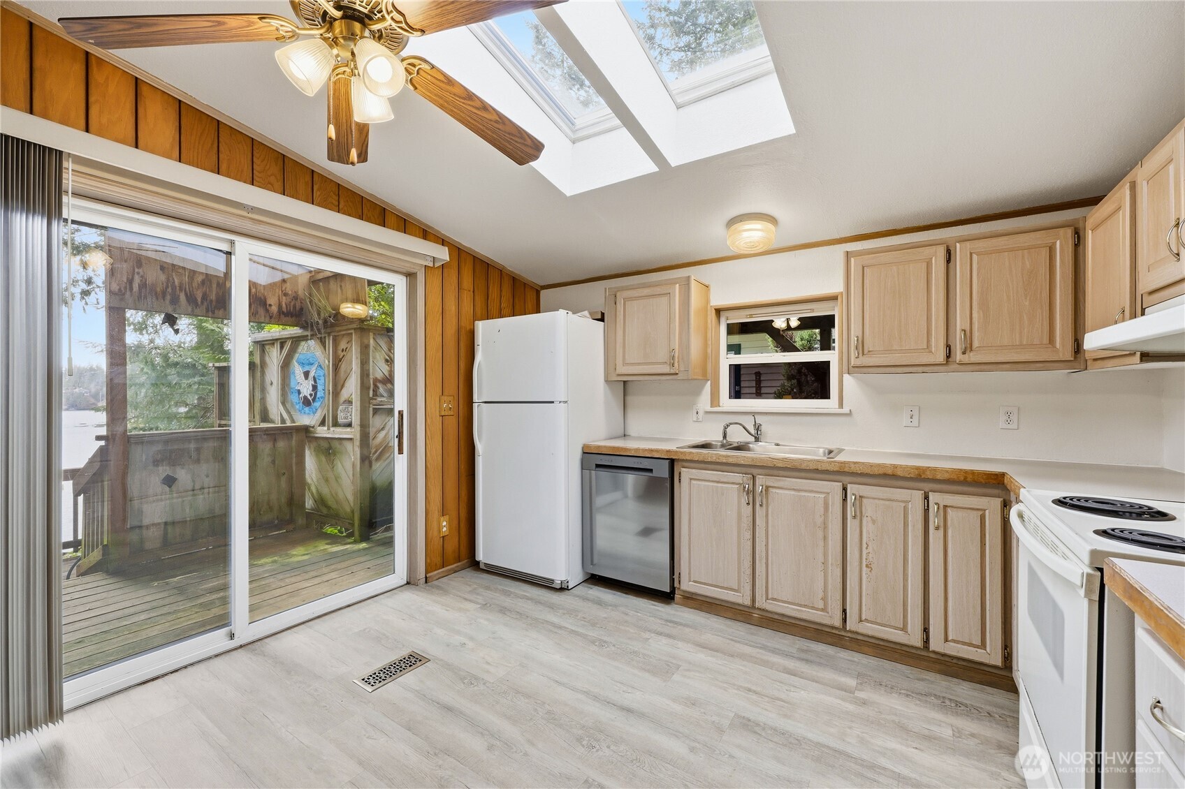 2120 NE Tahuya Blacksmith Road , Tahuya, WA 98588