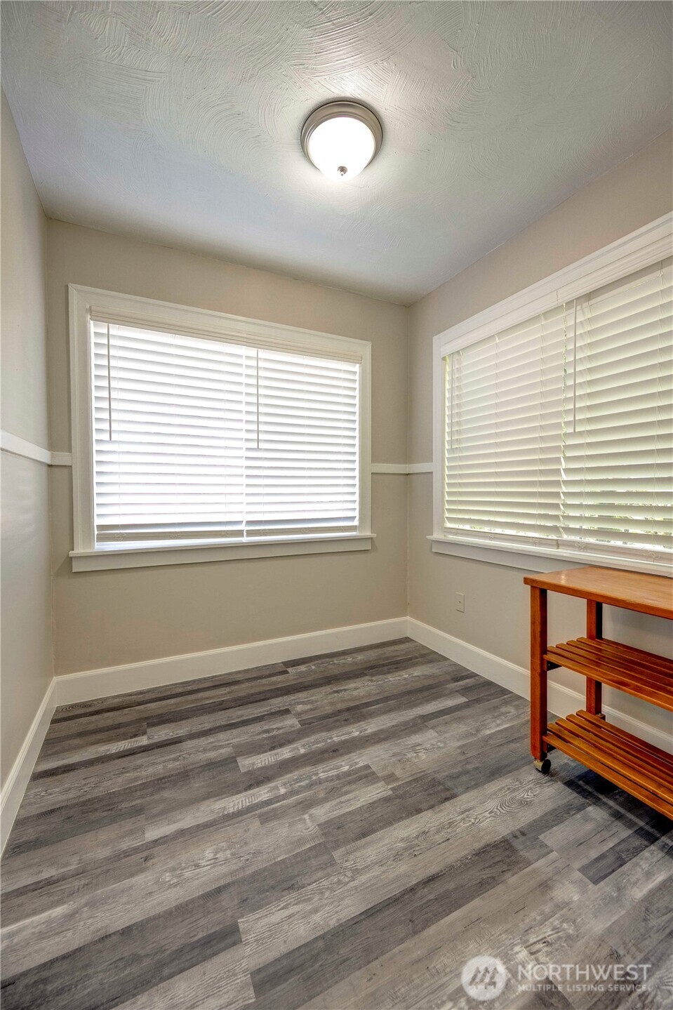 211 W Harvard Avenue , Shelton, WA 98584-3767