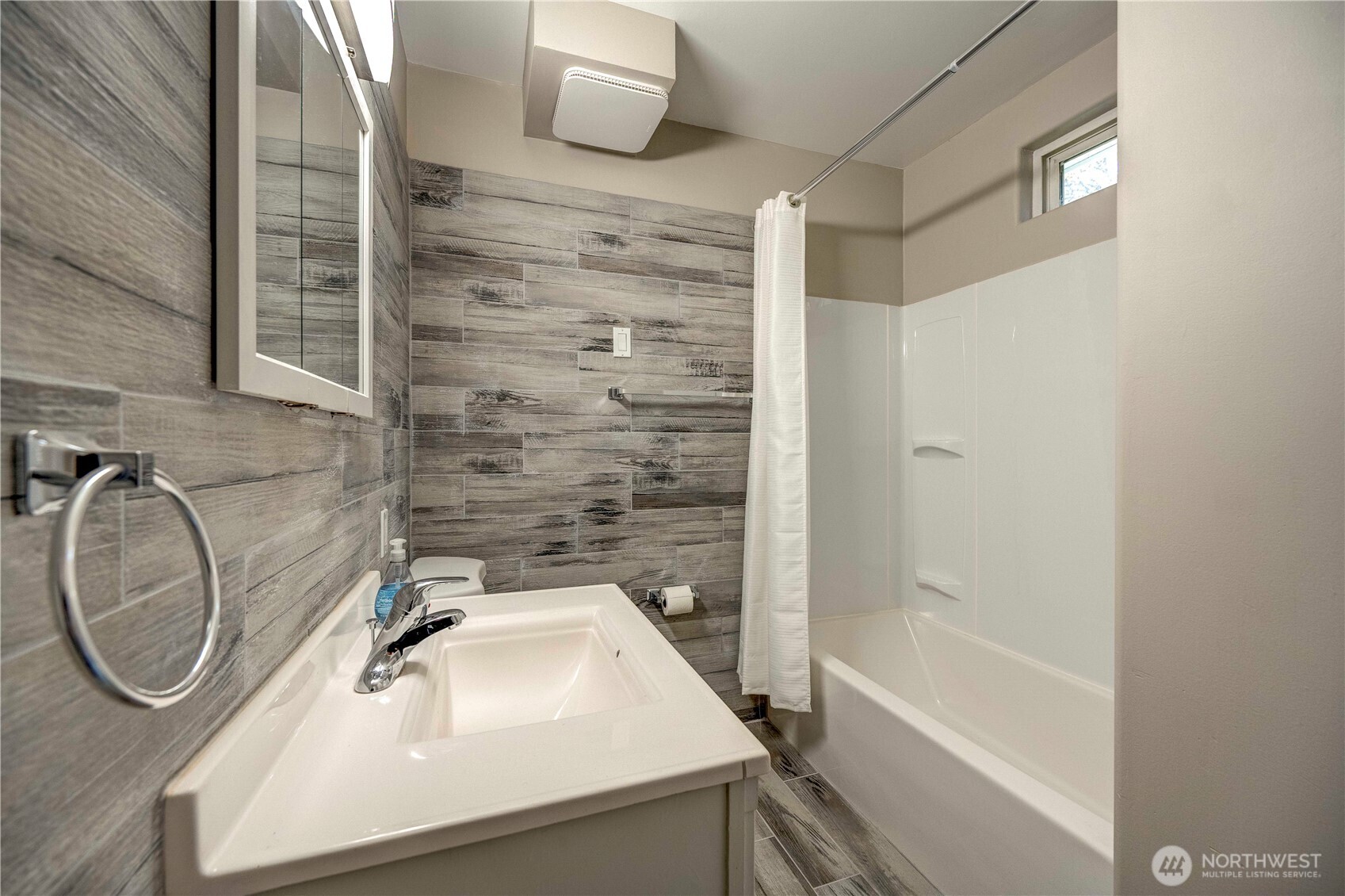 211 W Harvard Avenue , Shelton, WA 98584-3767