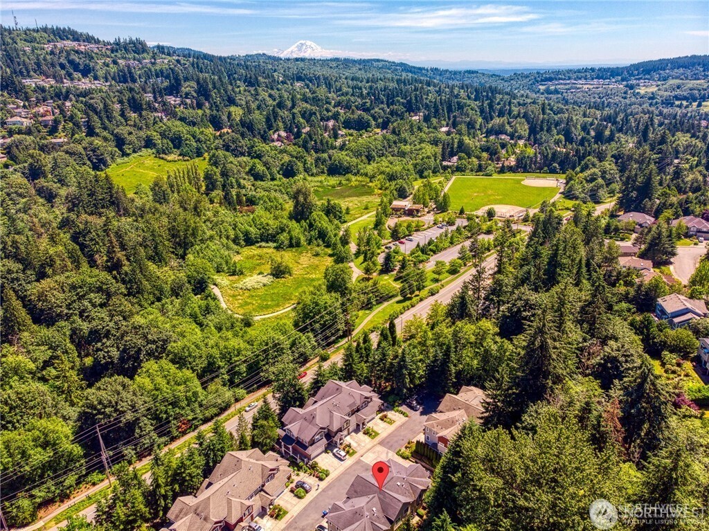 5583 Lakemont Boulevard SE #1603, Bellevue, WA 98006