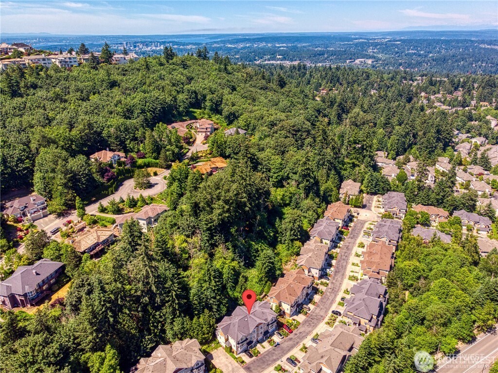 5583 Lakemont Boulevard SE #1603, Bellevue, WA 98006