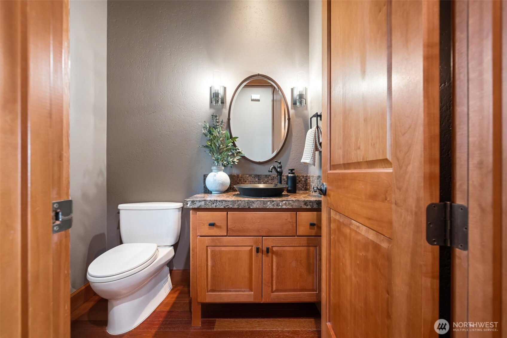 714 SOMMERSET Road , Woodland, WA 98674