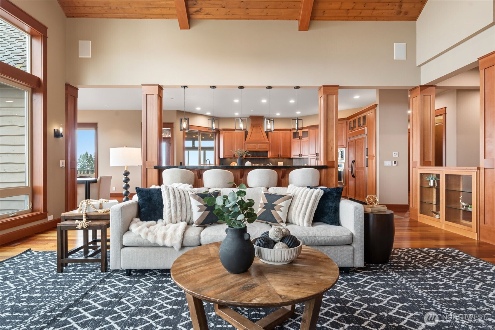 714 SOMMERSET Road , Woodland, WA 98674