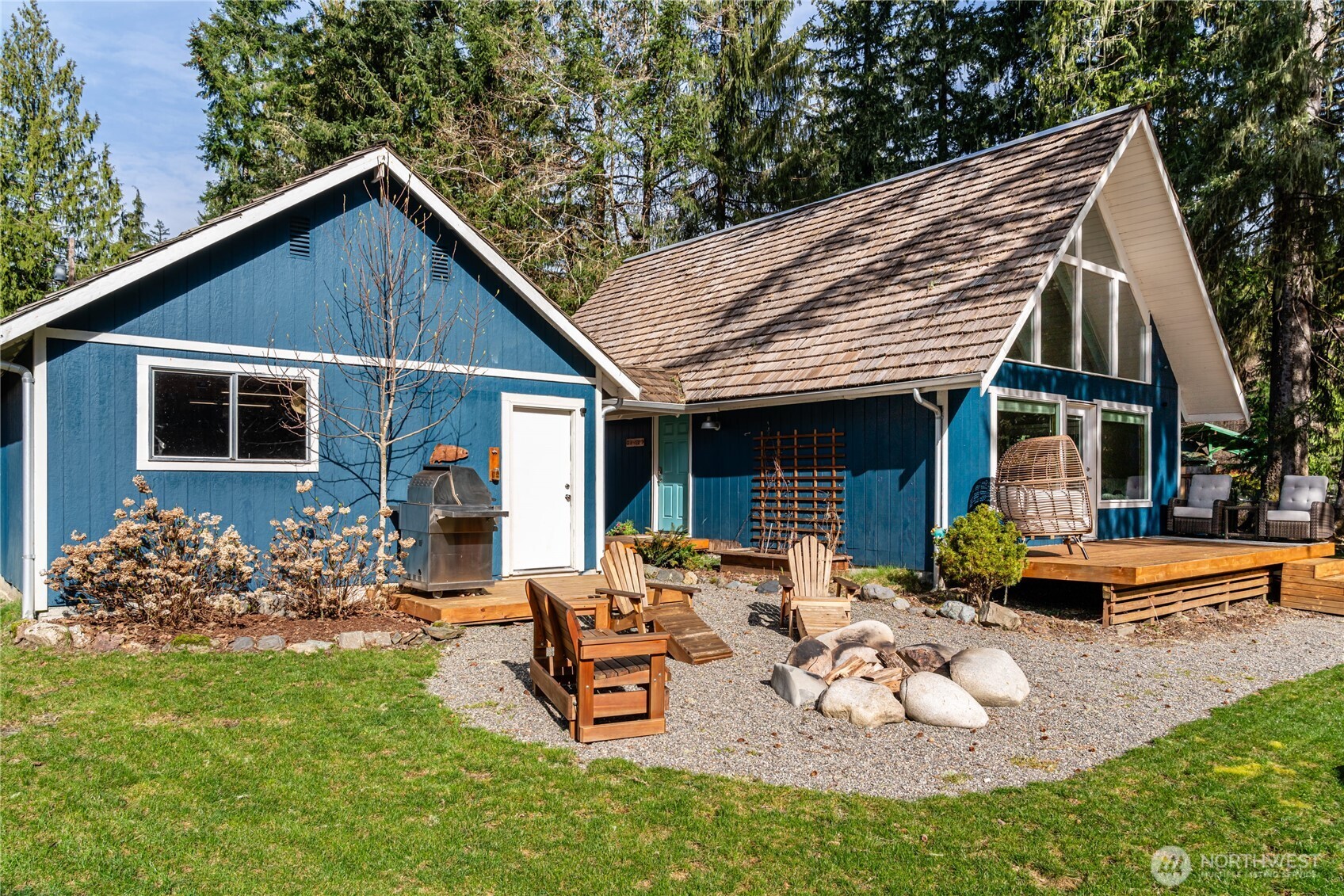 9909 353rd Drive NE, Granite Falls, WA 98252