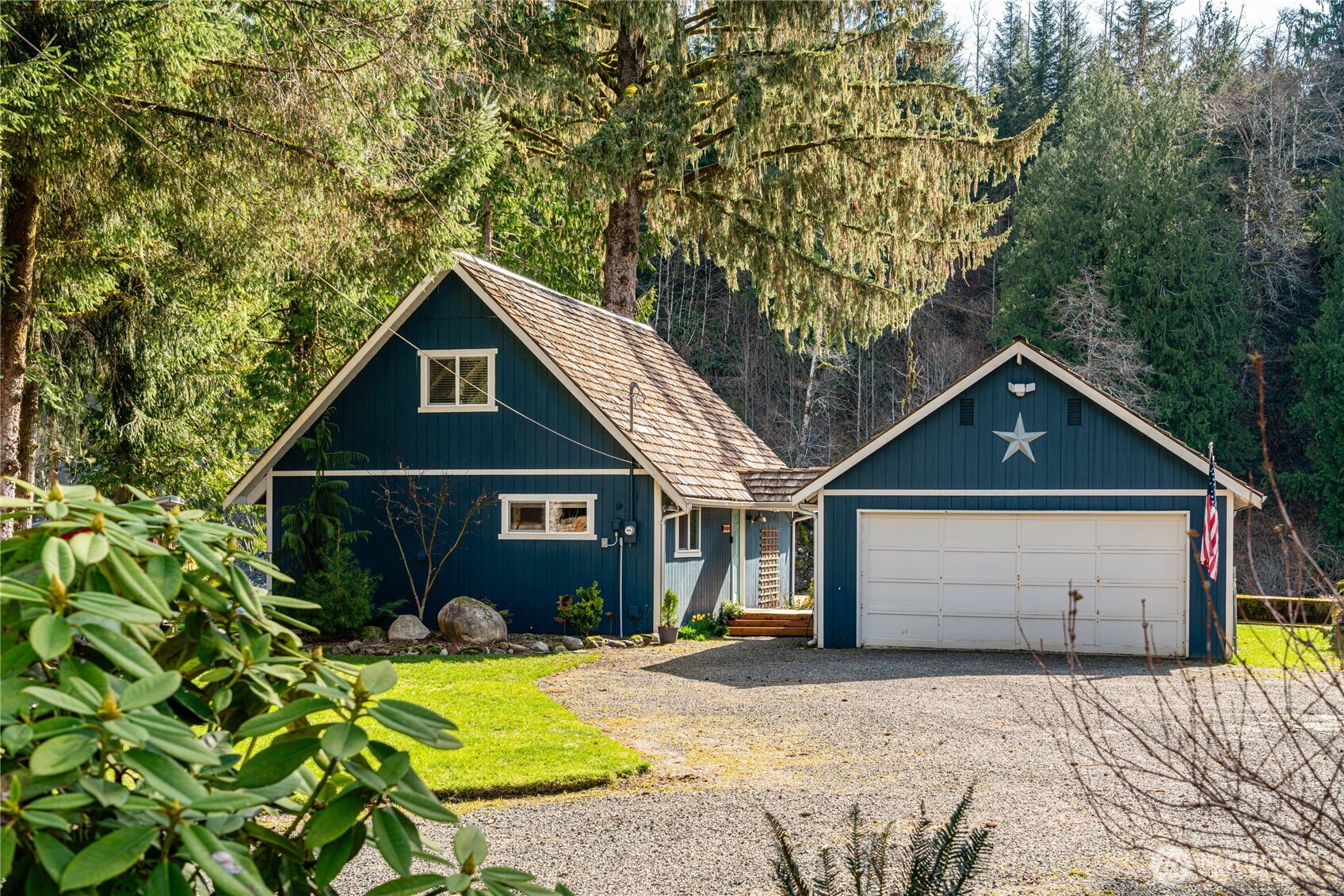 9909 353rd Drive NE, Granite Falls, WA 98252