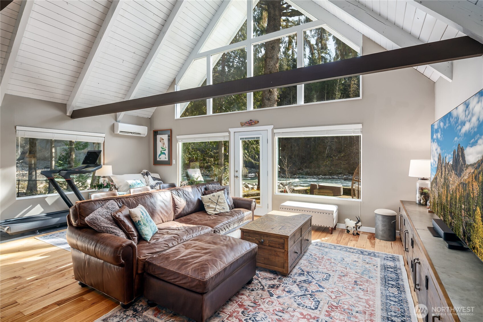 9909 353rd Drive NE, Granite Falls, WA 98252