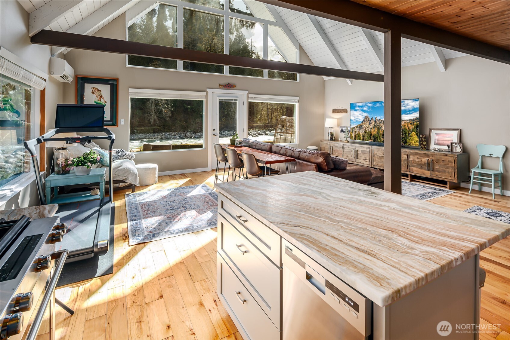 9909 353rd Drive NE, Granite Falls, WA 98252