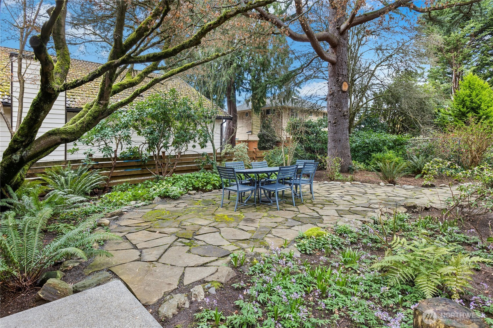 21214 96th Avenue W, Edmonds, WA 98020