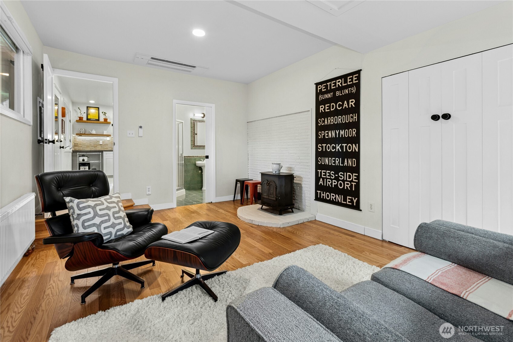 21214 96th Avenue W, Edmonds, WA 98020