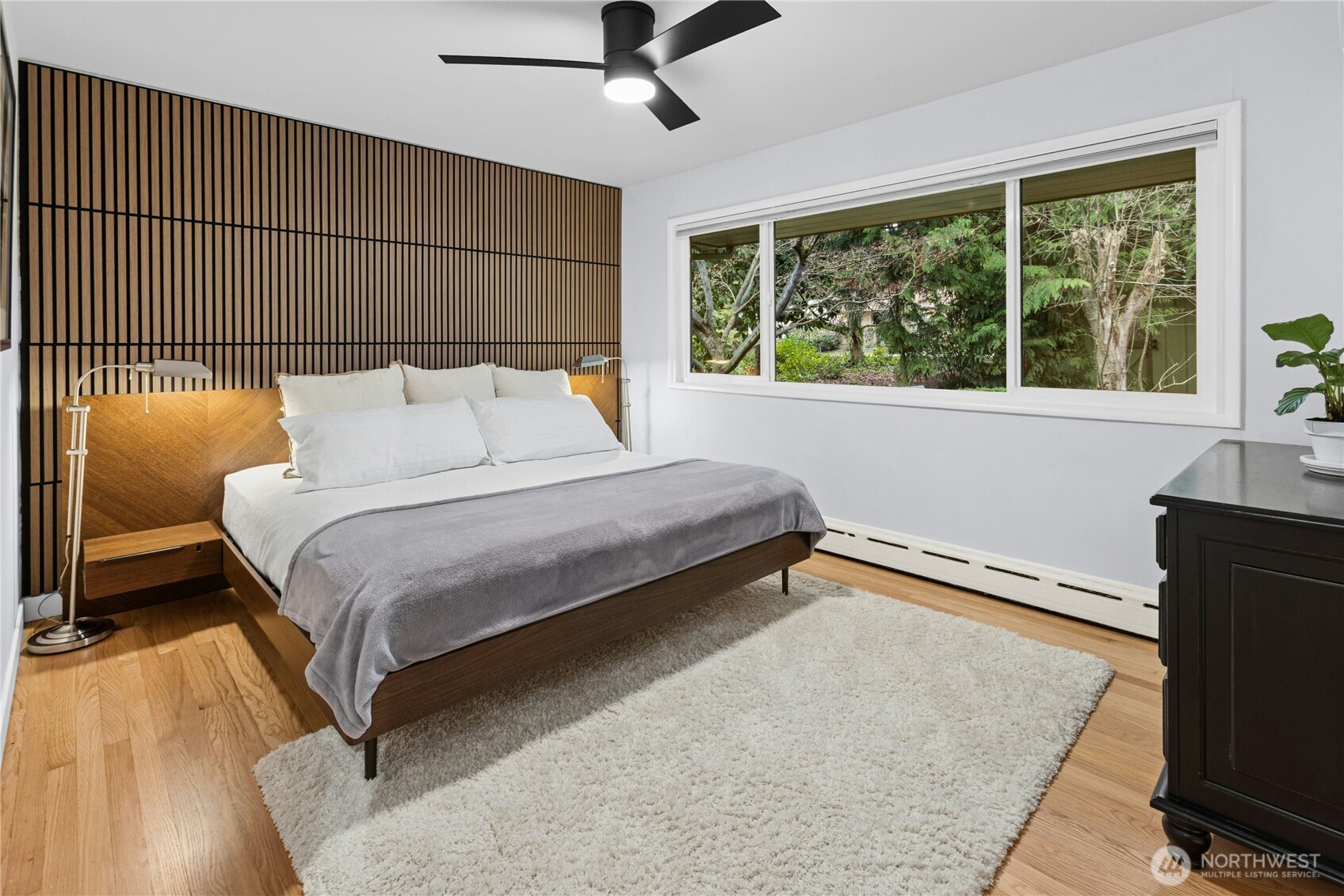 21214 96th Avenue W, Edmonds, WA 98020