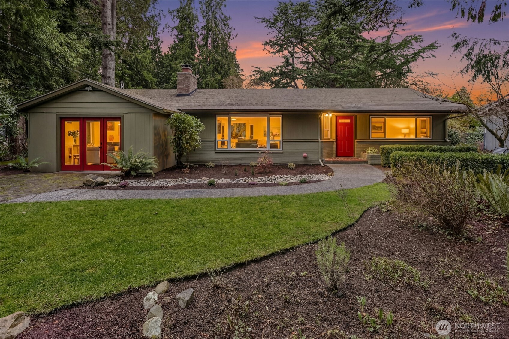 21214 96th Avenue W, Edmonds, WA 98020