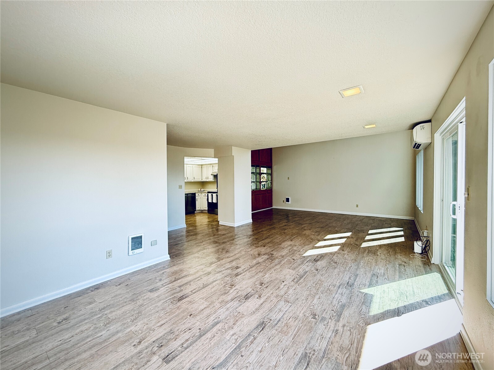 743 Marine View Drive #8, Longview, WA 98632