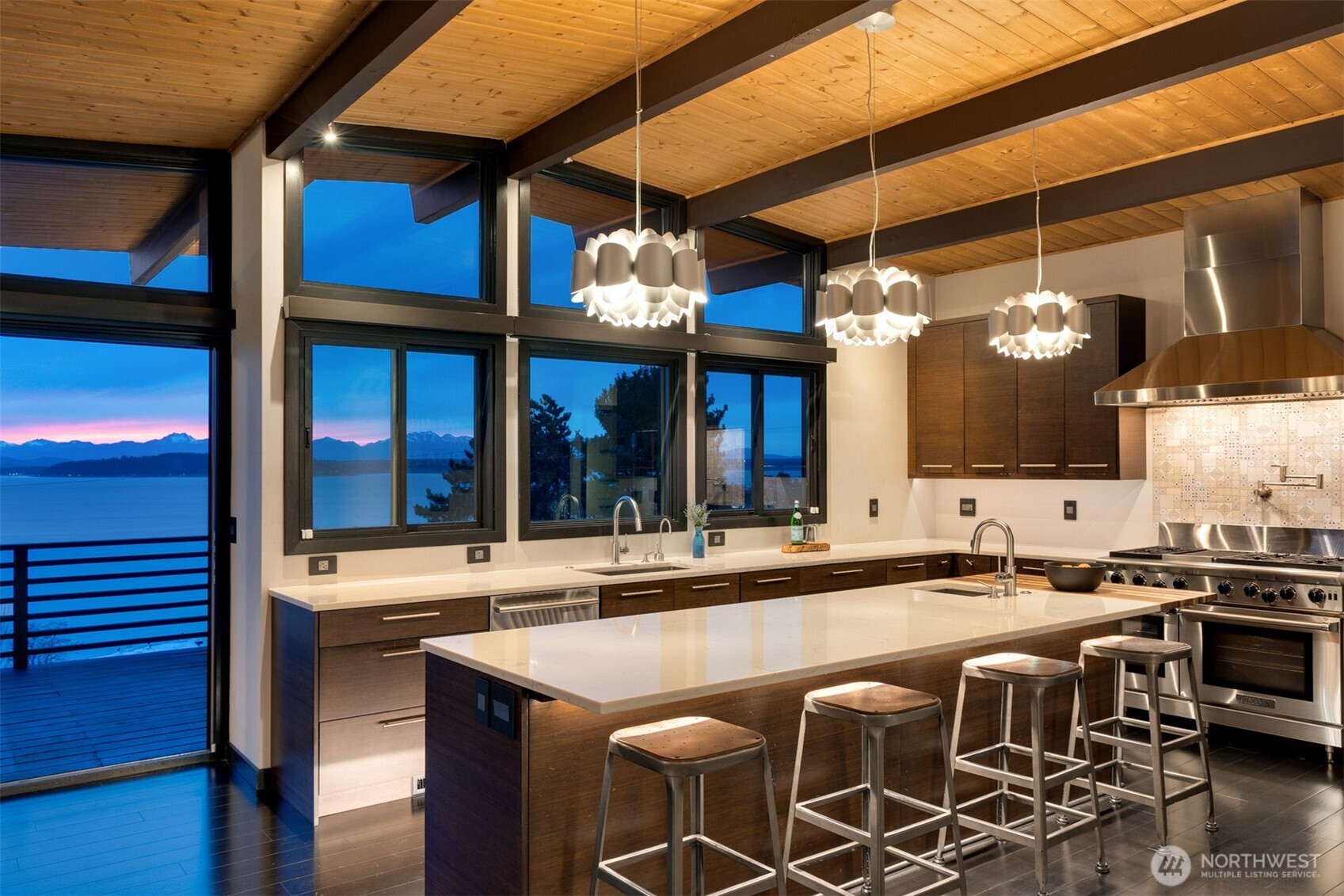 3831 58th Avenue SW, Seattle, WA 98116