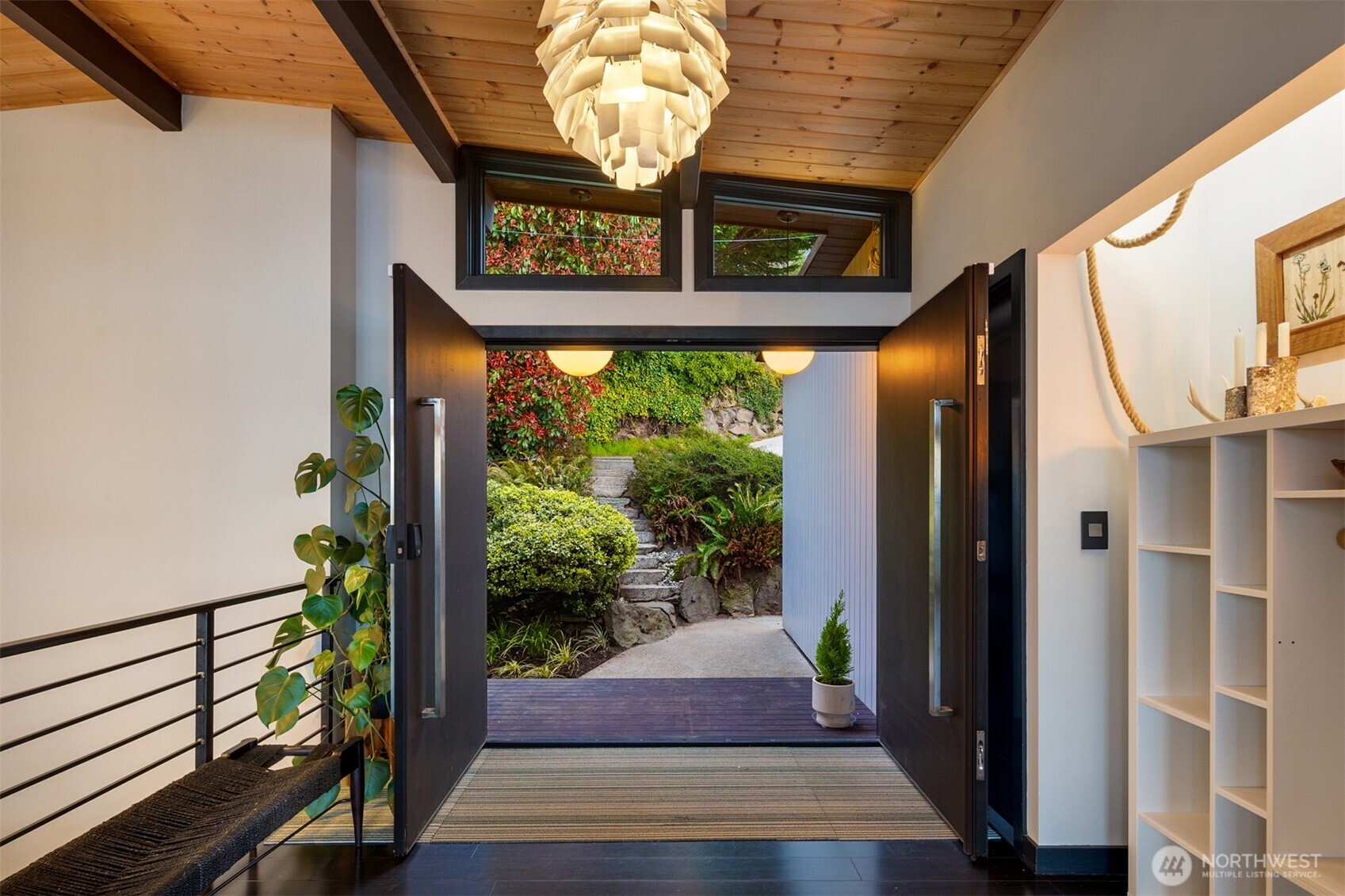 3831 58th Avenue SW, Seattle, WA 98116