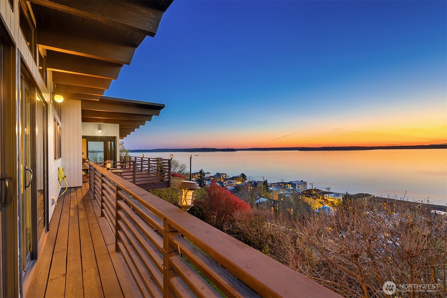 3831 58th Avenue SW, Seattle, WA 98116