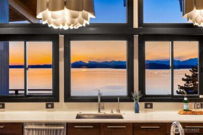 3831 58th Avenue SW, Seattle, WA 98116 - Photo 3