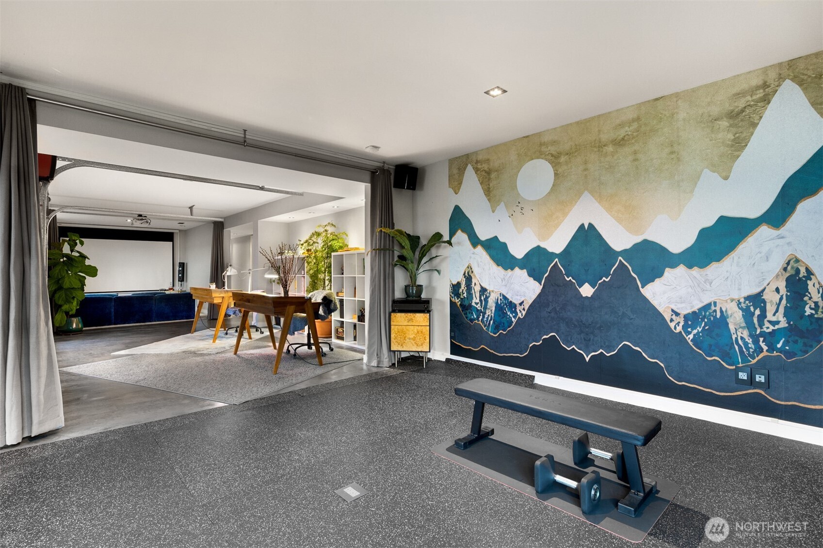 3831 58th Avenue SW, Seattle, WA 98116