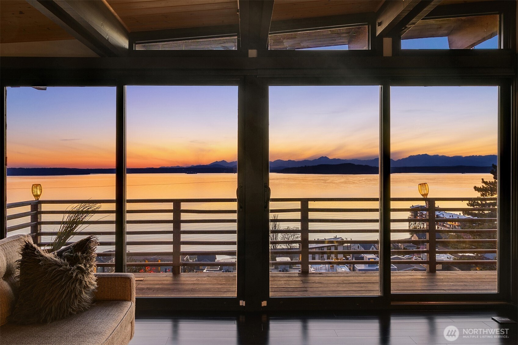 3831 58th Avenue SW, Seattle, WA 98116