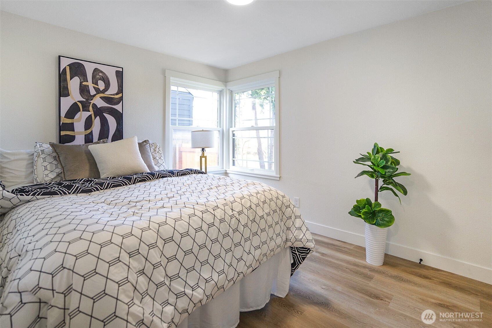 7934 SW 20th Avenue , Seattle, WA 98106