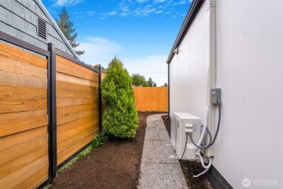 7934 SW 20th Avenue , Seattle, WA 98106 - Photo 16