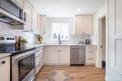 7934 SW 20th Avenue , Seattle, WA 98106 - Photo 7