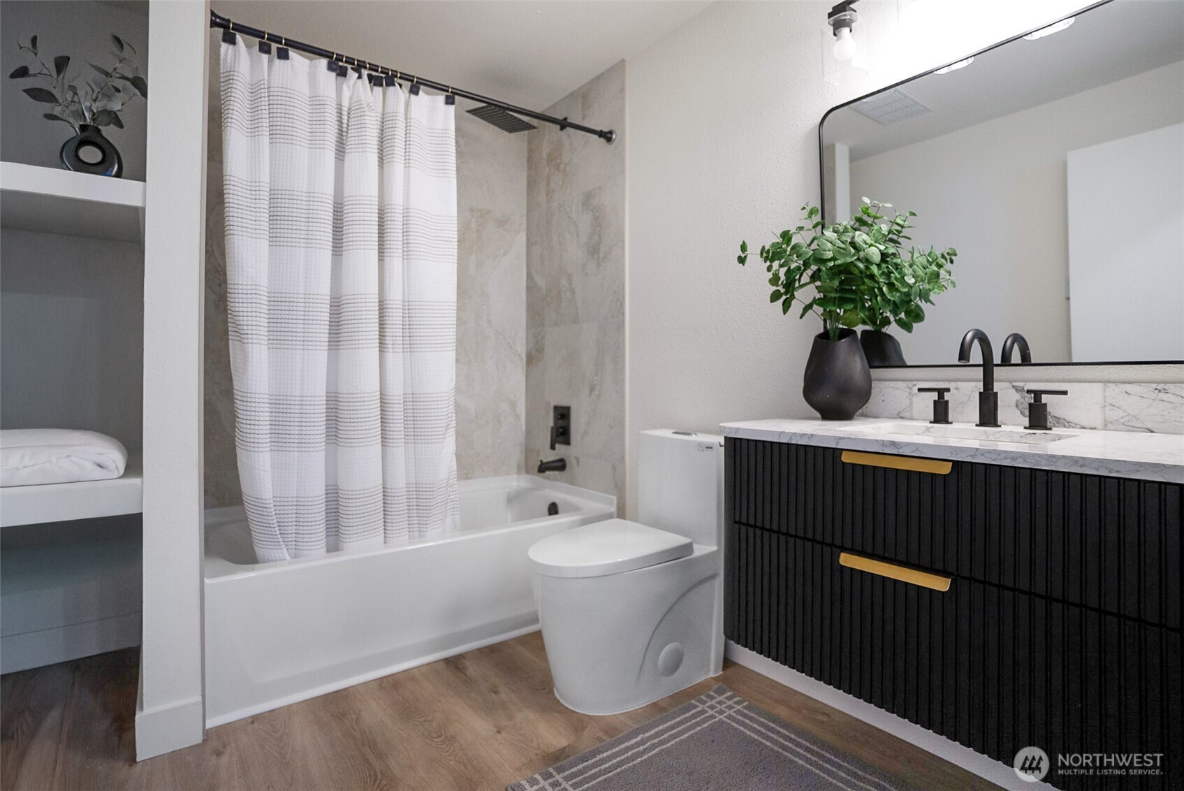 7934 SW 20th Avenue , Seattle, WA 98106