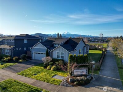 3584 Elmont Avenue , Enumclaw, WA 98022-5053