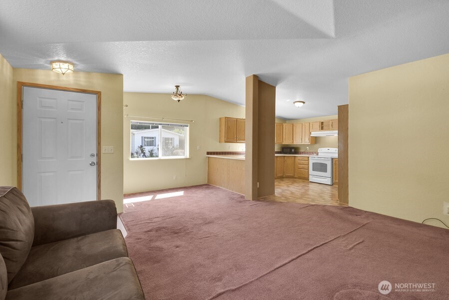 1630 Kimberly Avenue , Enumclaw, WA 98022
