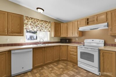 1630 Kimberly Avenue , Enumclaw, WA 98022 - Photo 4