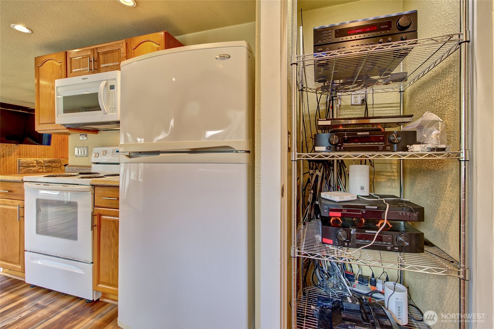 35379 North Shore Drive , Mount Vernon, WA 98274-8213