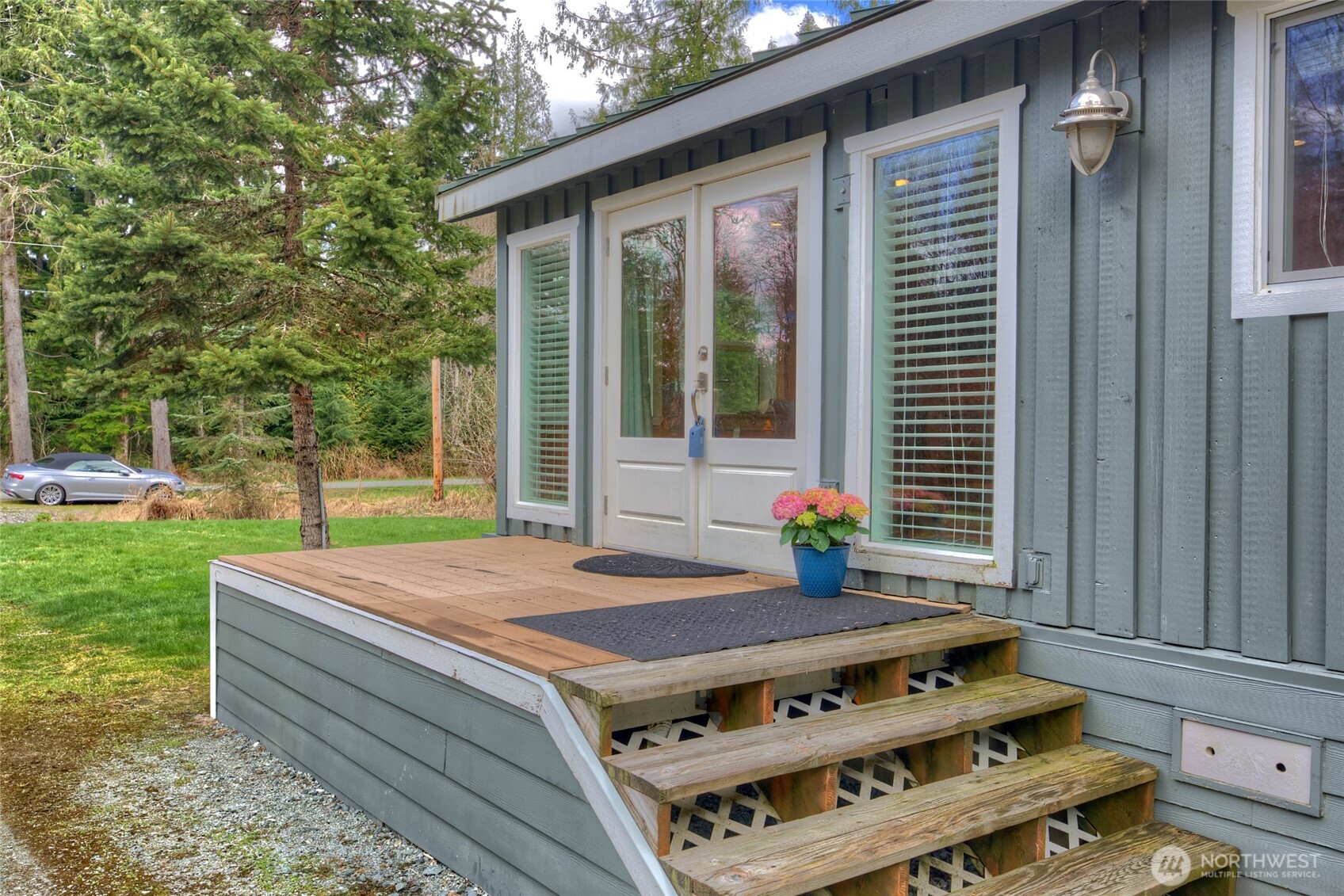 35379 North Shore Drive , Mount Vernon, WA 98274-8213