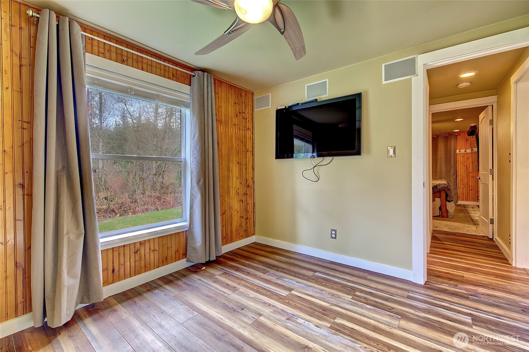 35379 North Shore Drive , Mount Vernon, WA 98274-8213