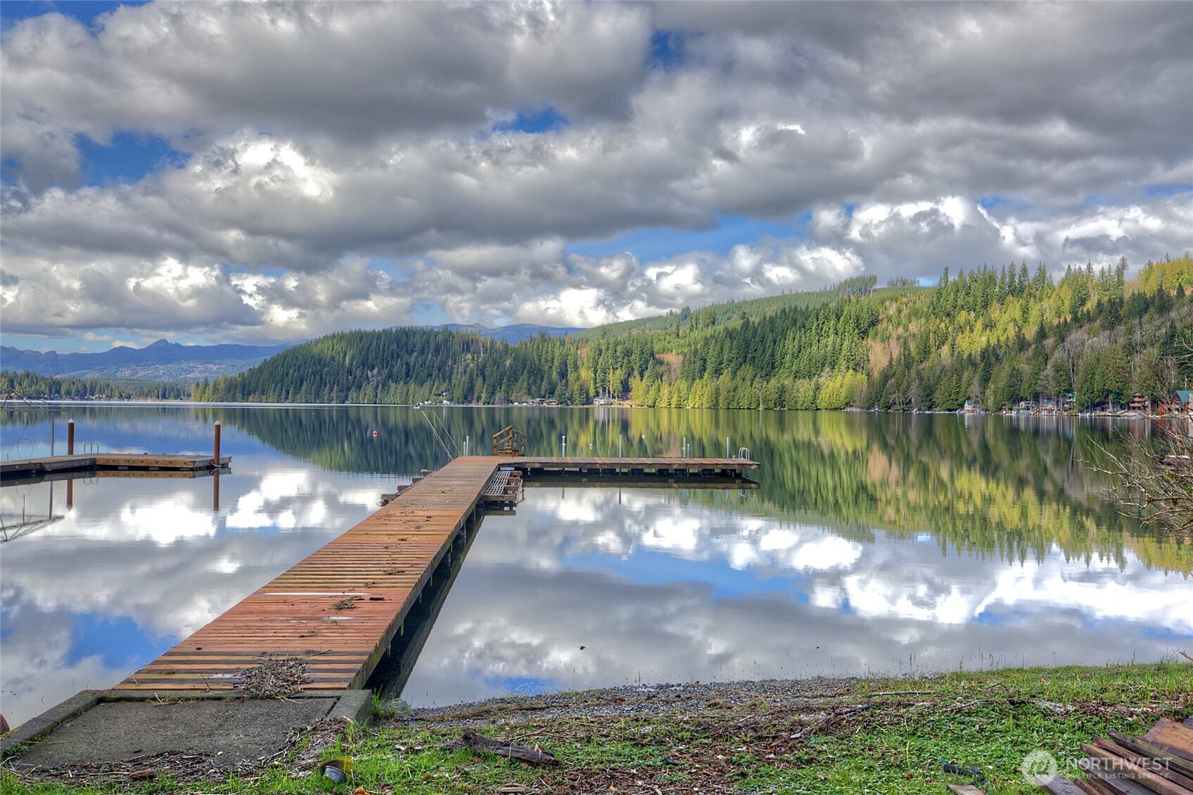 35379 North Shore Drive , Mount Vernon, WA 98274-8213