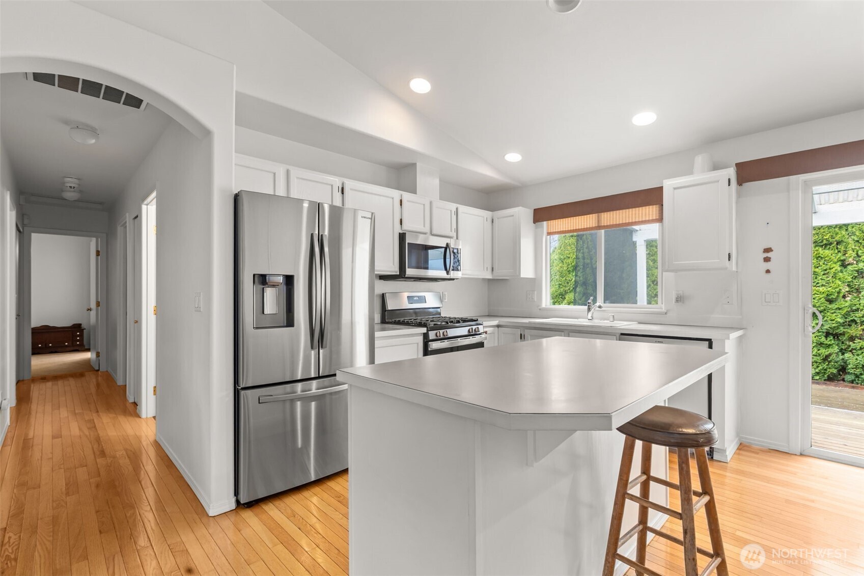 1731 Pottery Avenue , Port Orchard, WA 98366